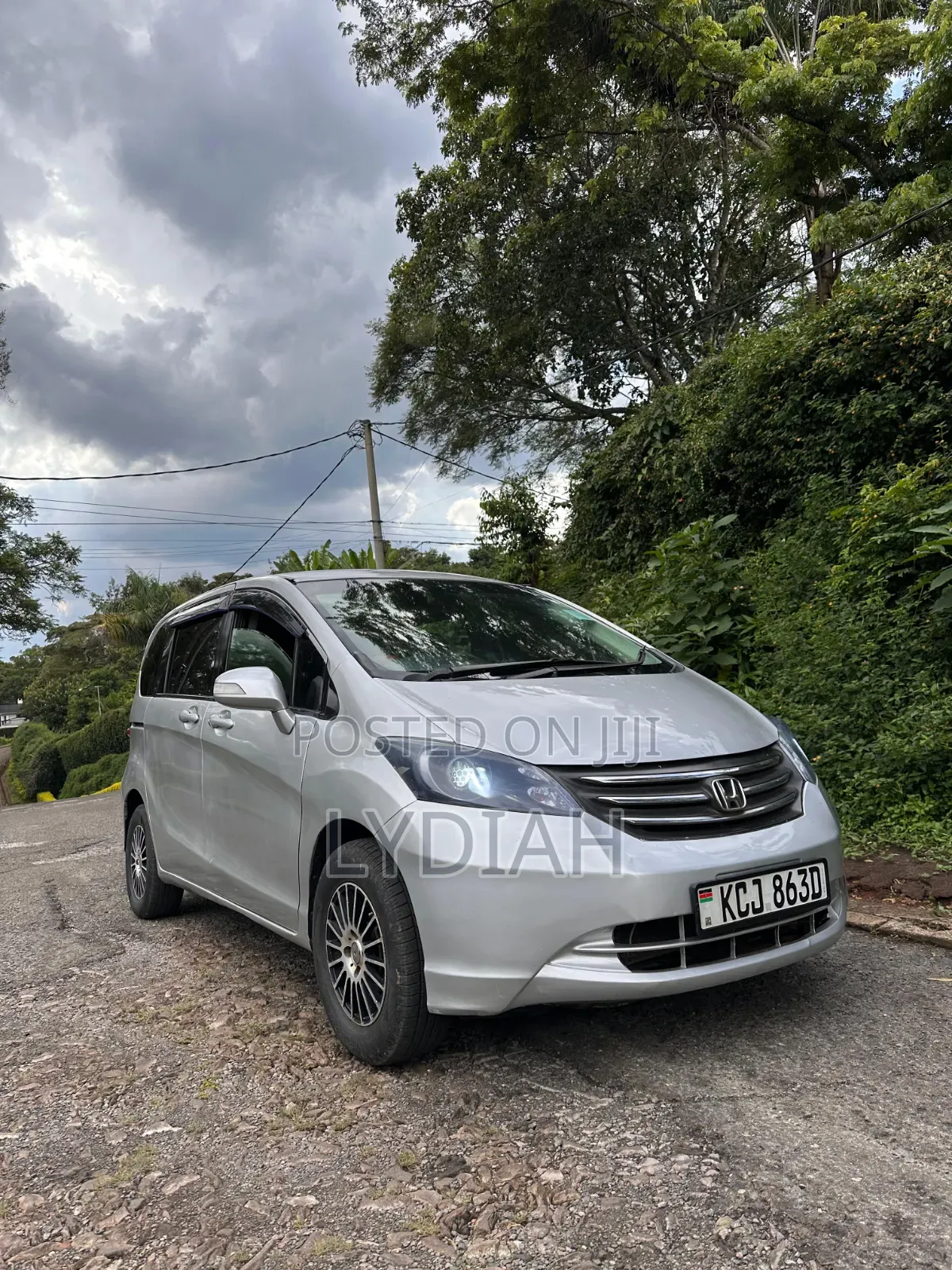 Honda Freed 2010 Silver