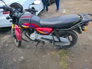 Bajaj Boxer 150 UG 2023 Red