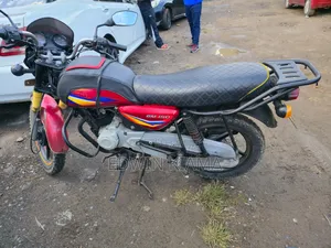 Bajaj Boxer 150 UG 2023 Red
