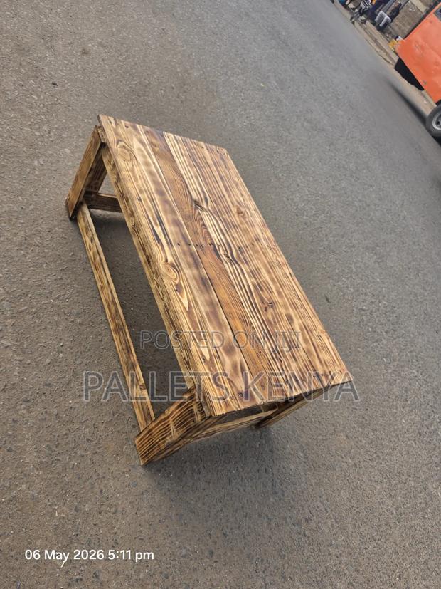 Coffee Table – Rustic Wooden Pallet Coffee Table - thumbnail 2