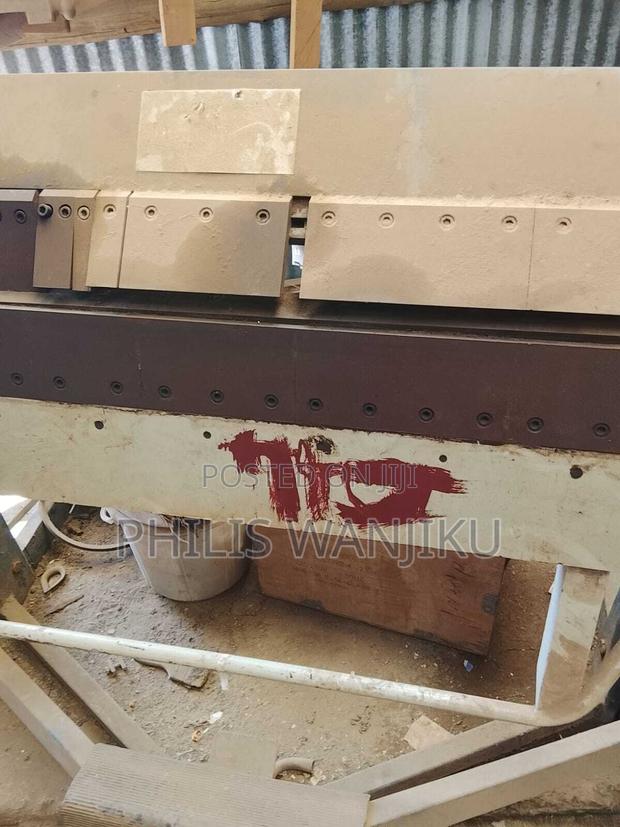 Sheet Metal Bending Machine - thumbnail 2
