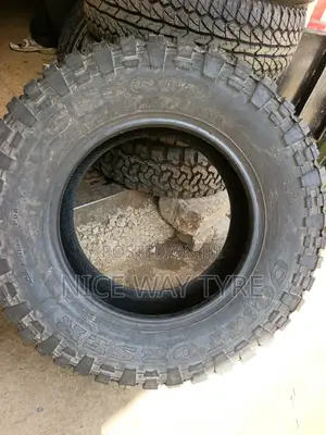 265/70r17 Comfoser M/T
