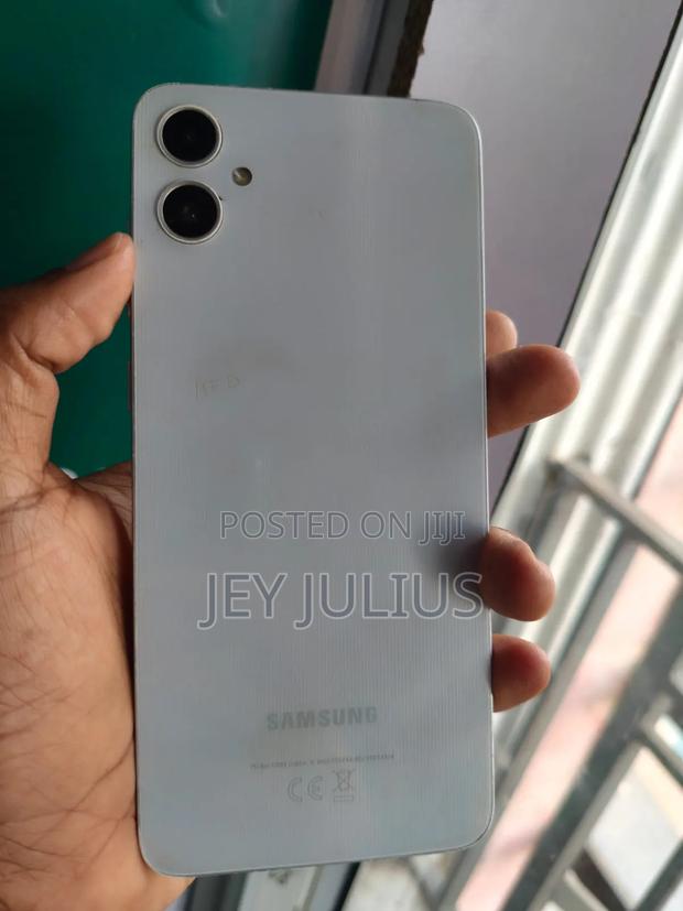 Samsung Galaxy A05 64 GB White