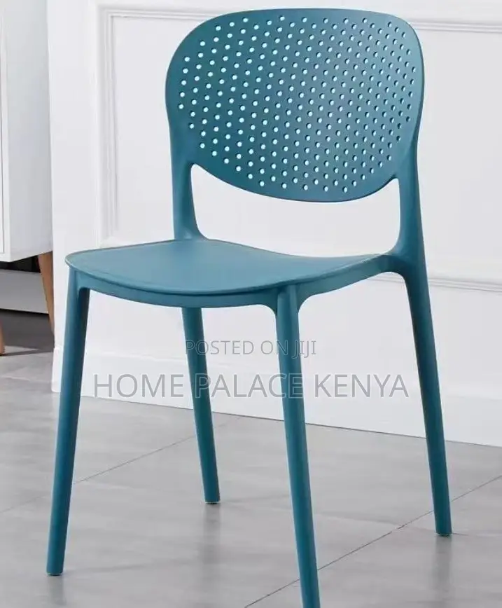 Dining Chair: Home Dining Chair in Durable Plastic