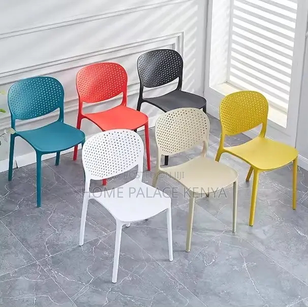 Dining Chair: Home Dining Chair in Durable Plastic