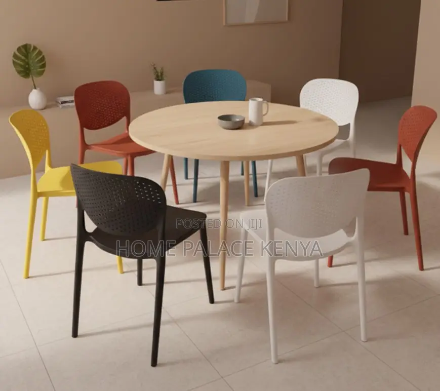 Dining Chair: Home Dining Chair in Durable Plastic