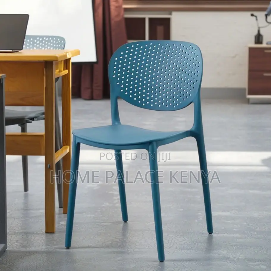 Dining Chair: Home Dining Chair in Durable Plastic
