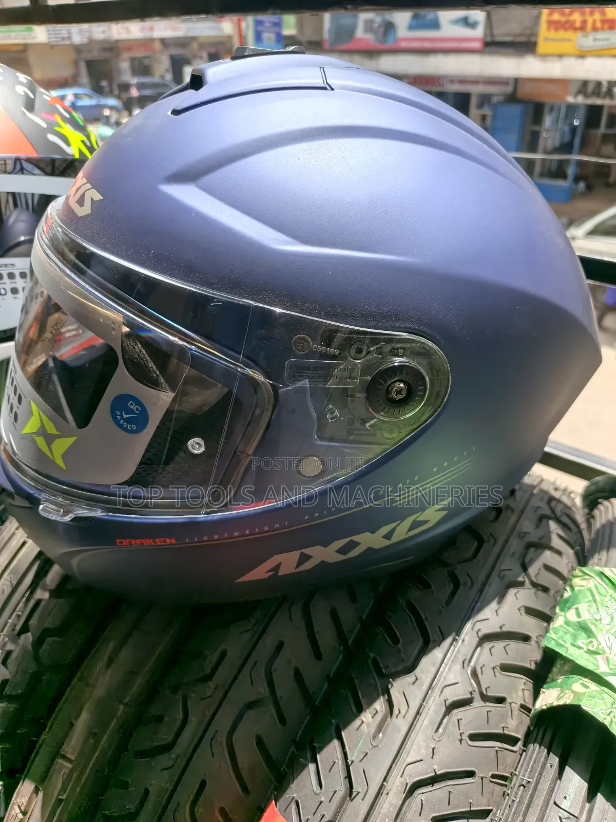 Blue Dot Certified Draken Axxis S Crazy Motorcycle Helmet