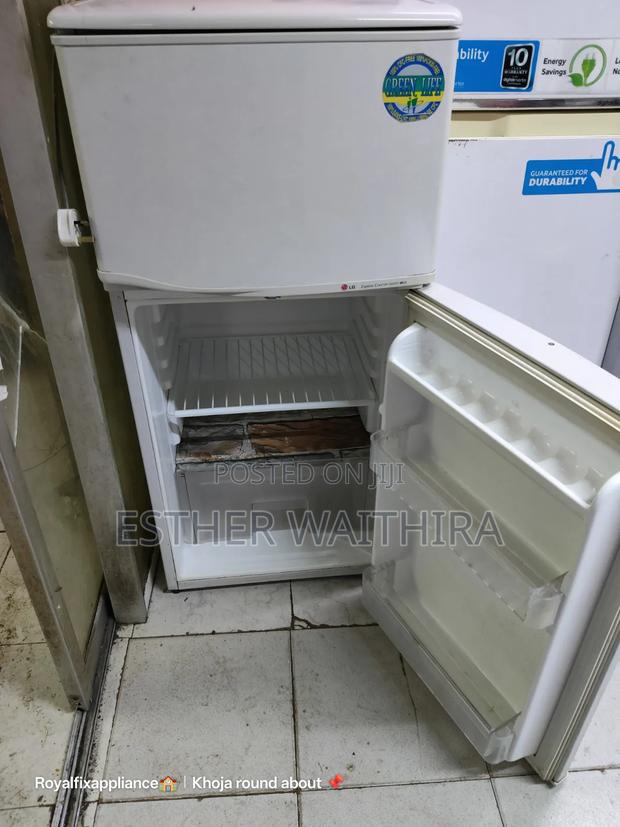 180litres Pure White 3stars Double Doors Fridge - thumbnail 2