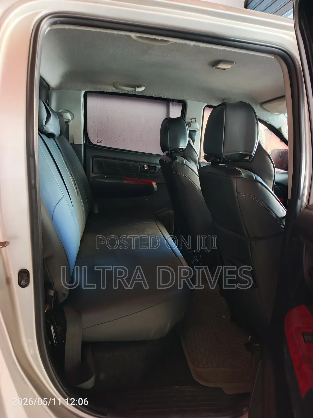 Toyota Hilux 2013 Gray
