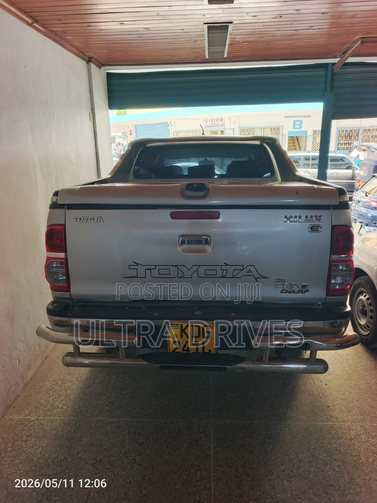 Toyota Hilux 2013 Gray