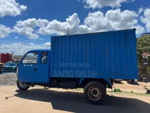 Bus 2015 Blue