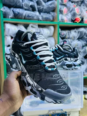Sports Shoes