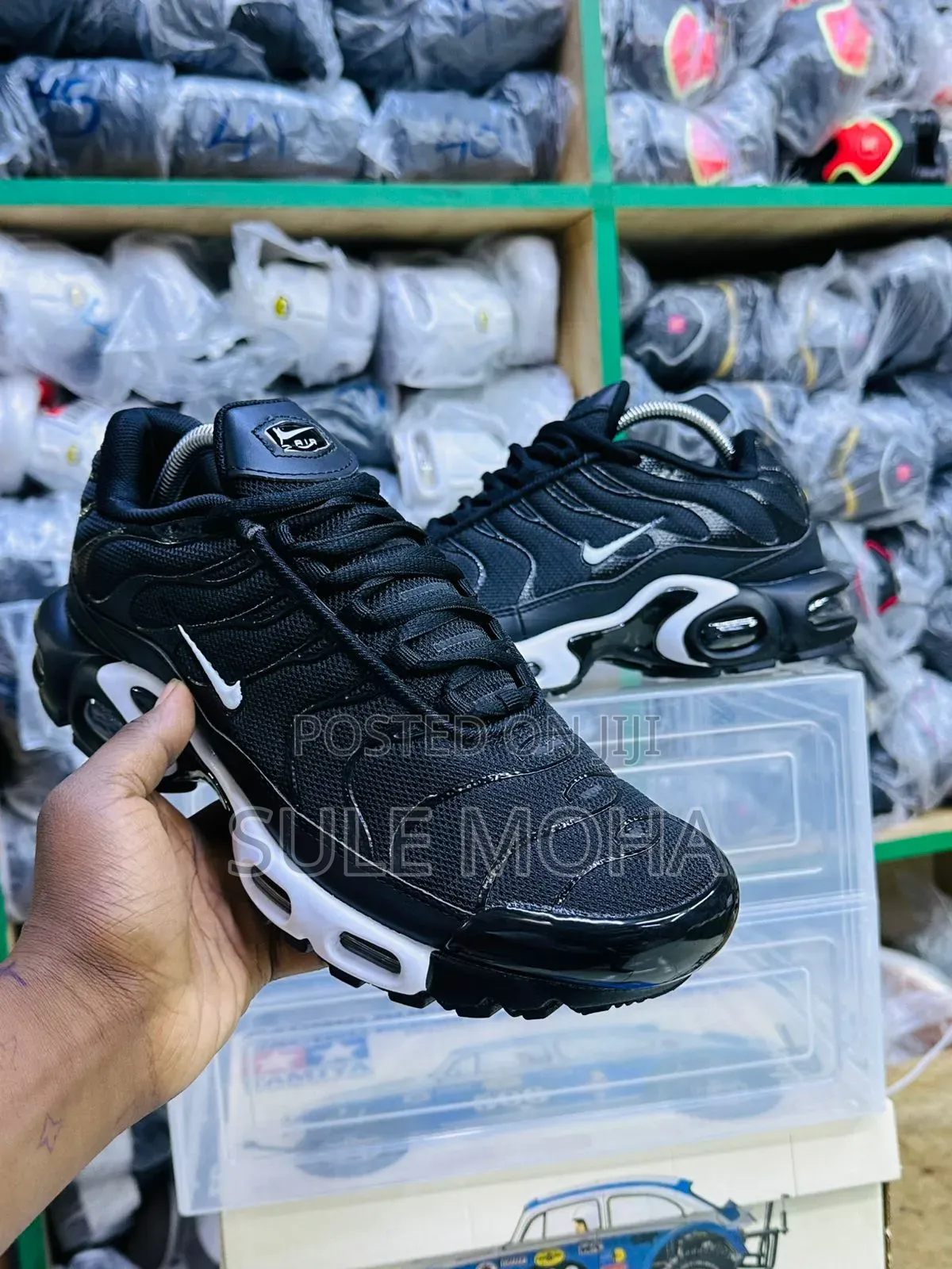 Sports Shoes