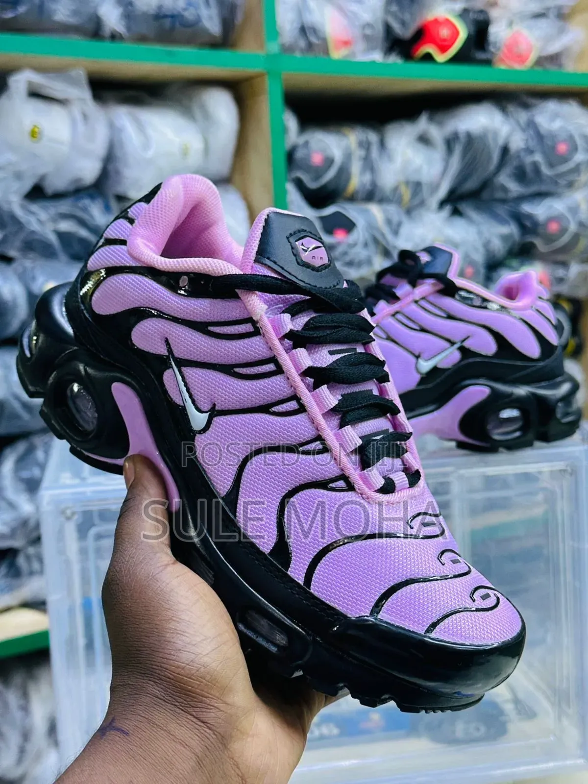 Sports Shoes