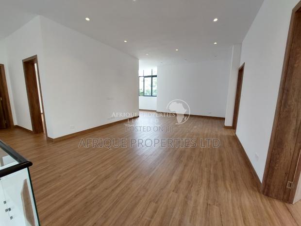 5bdrm Mansion in Nyari for sale - thumbnail 11