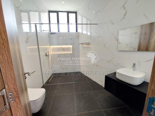 5bdrm Mansion in Nyari for sale - thumbnail 13