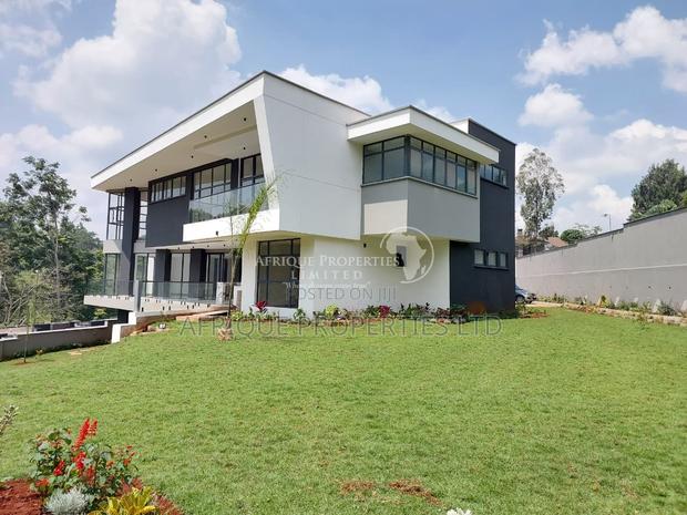 5bdrm Mansion in Nyari for sale - thumbnail 2