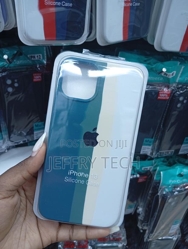 iPhone 13 Vertical Split Color Silicone Case - thumbnail 2