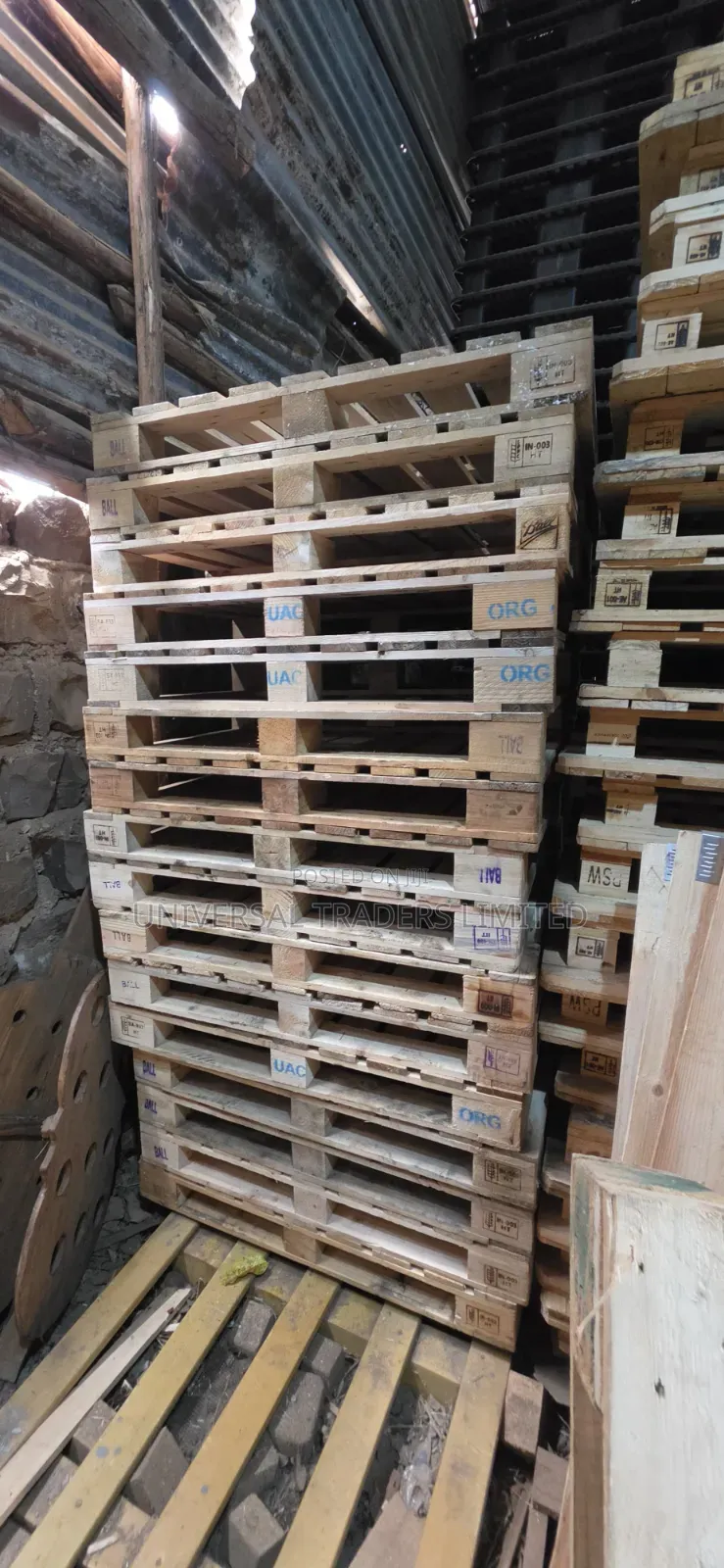 Wooden Pallets Heavy Duty Strong Industrial Use.