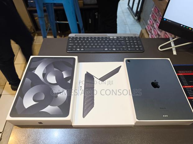 Apple iPad Air 64 GB Gray - thumbnail 2