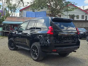Toyota Land Cruiser Prado 2.7 2021 Black