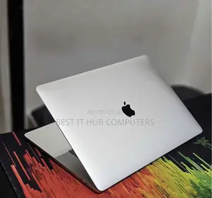 Laptop Apple MacBook Pro 2018 16GB Intel Core i7 SSD 512GB