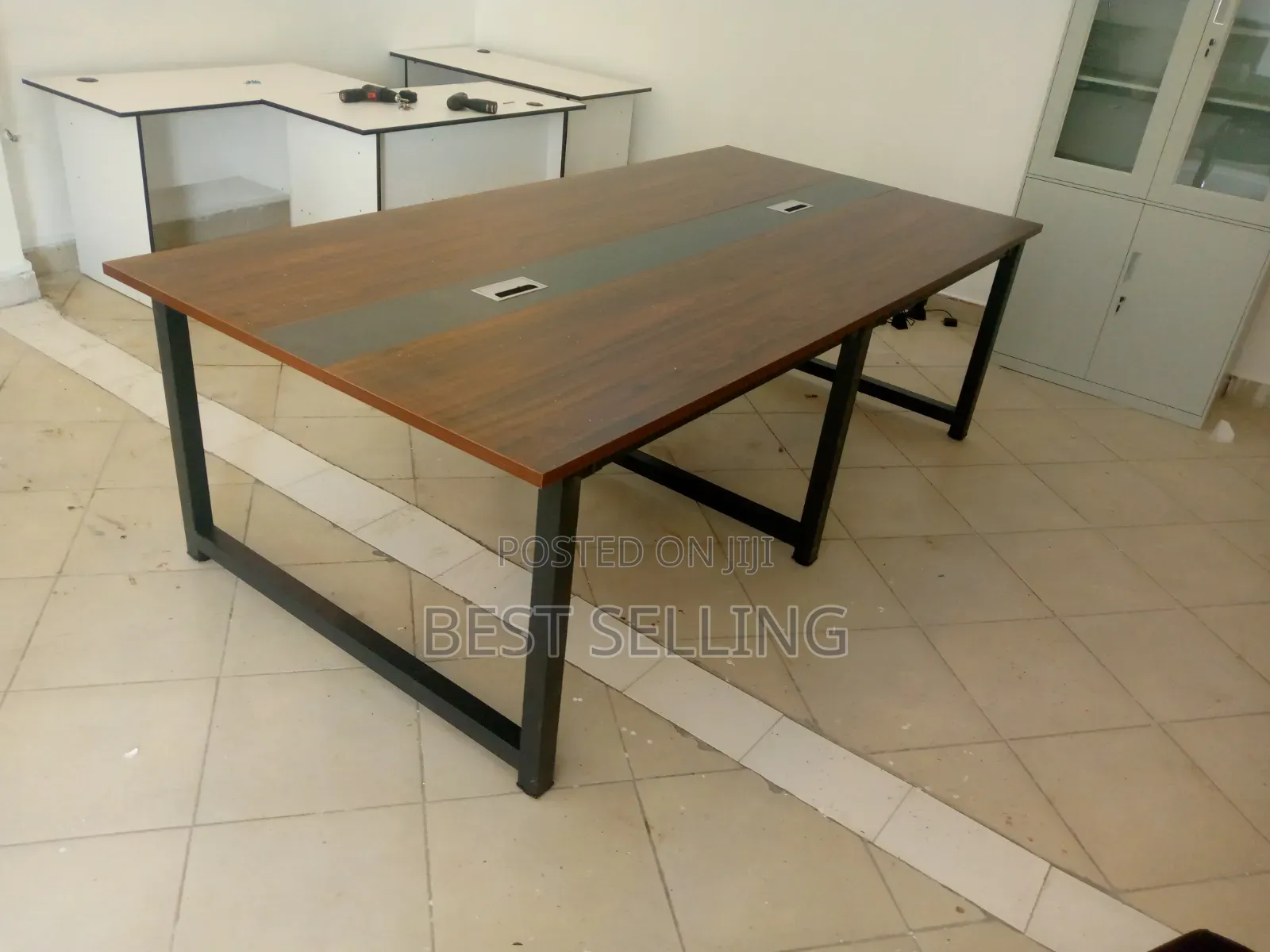 Metallic Stand Boardroom Table