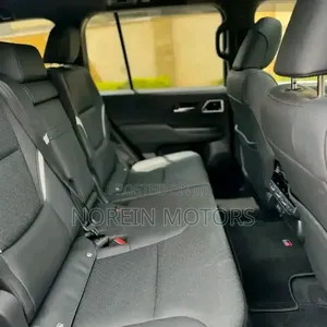 Toyota Land Cruiser LC300 2022 Matt Black