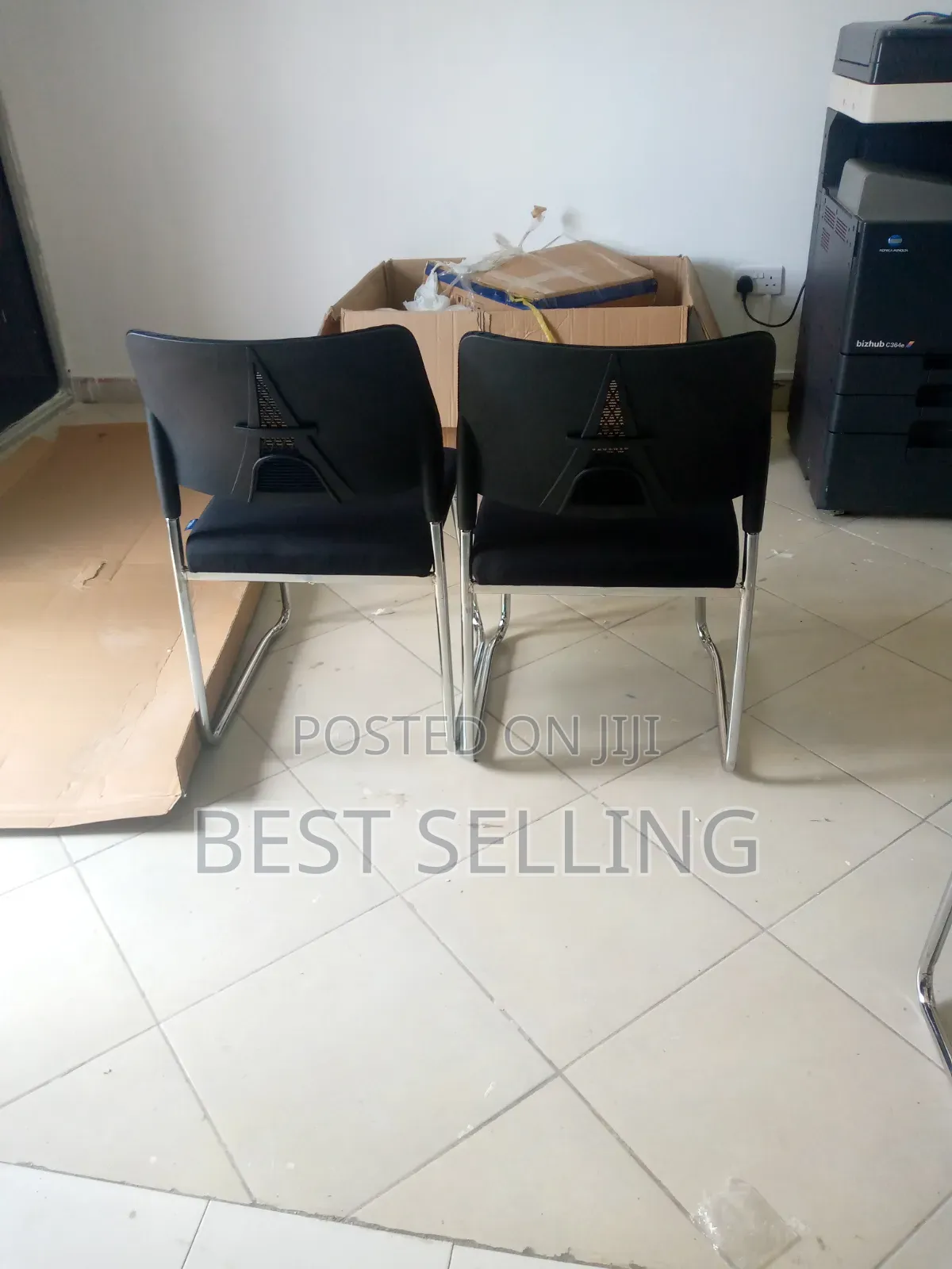 Strong Armrest Waiting Chairs