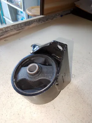 Front Engine Mount Kia Carens 2007