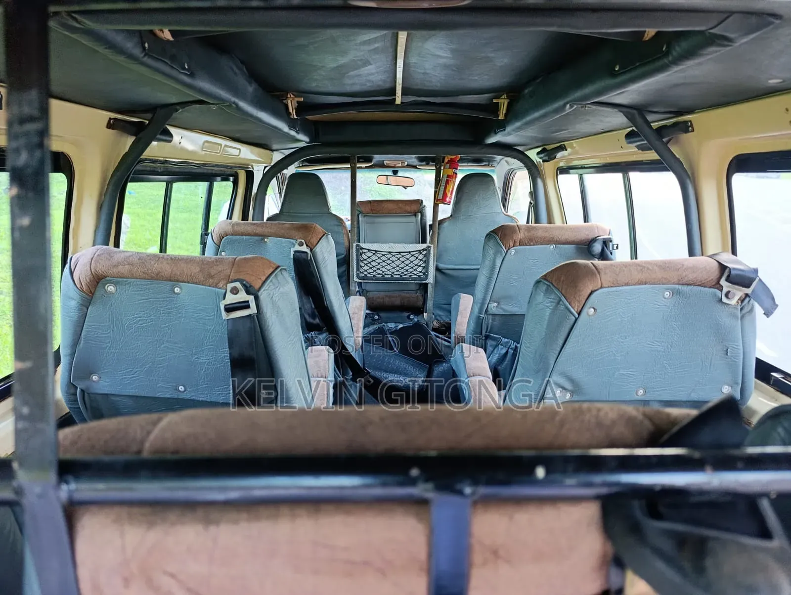 Toyota HiAce 2012 Off white