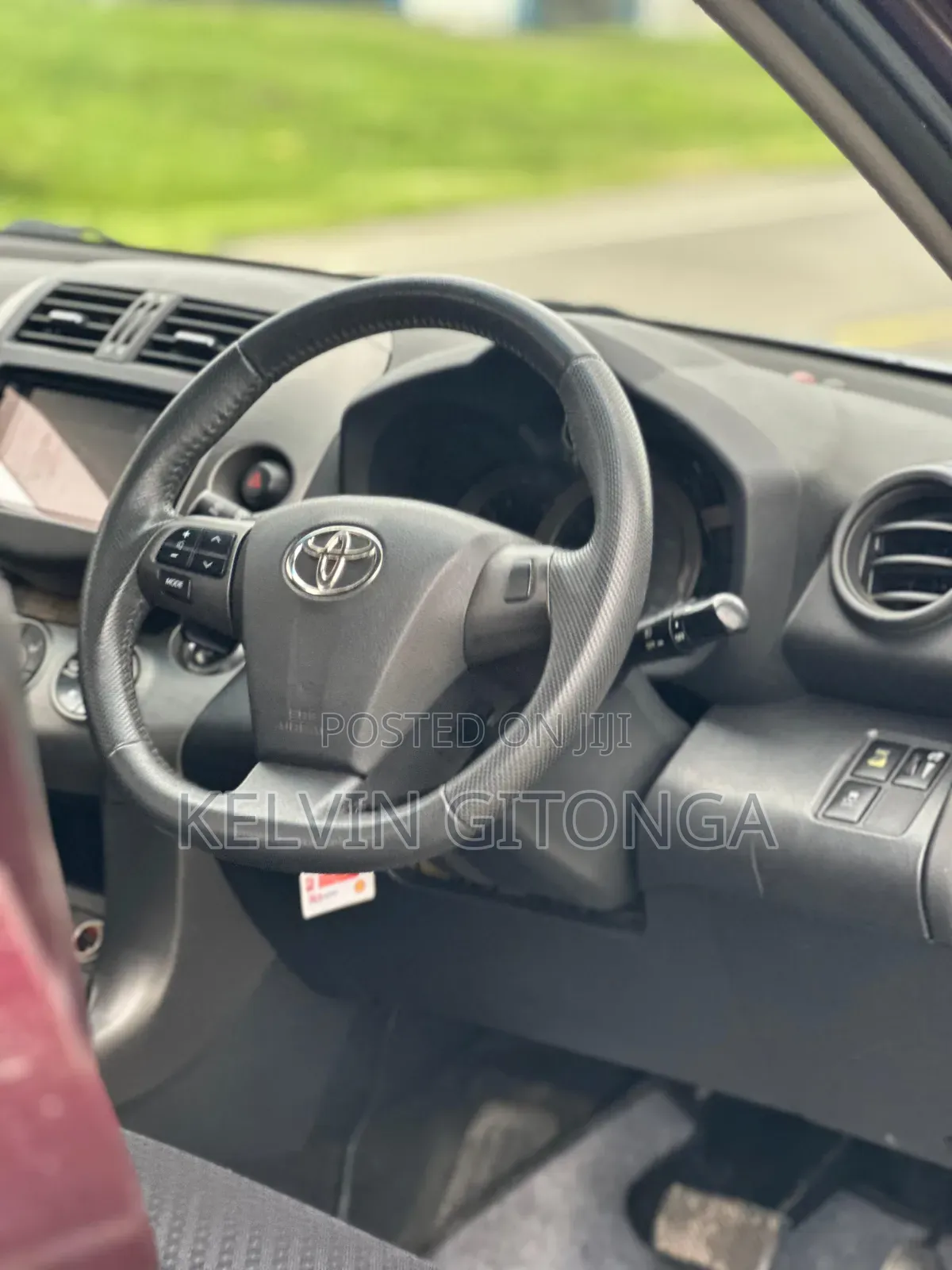 Toyota Vanguard 2013 Purple