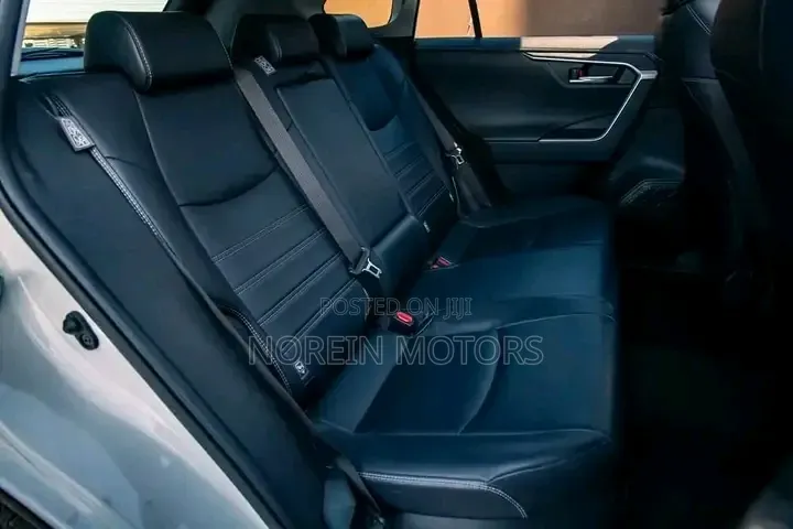 Toyota RAV4 Adventure AWD 2020 Off white