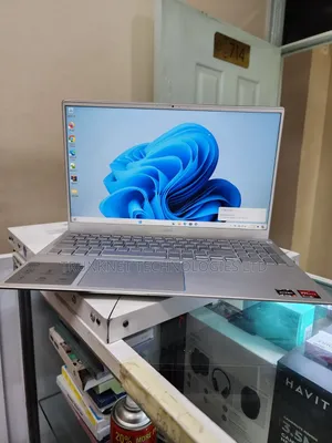 Laptop Dell Inspiron 5558 8GB AMD Ryzen 5 SSD 256GB