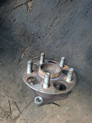 Rear Hub Ractis New Model 2wd