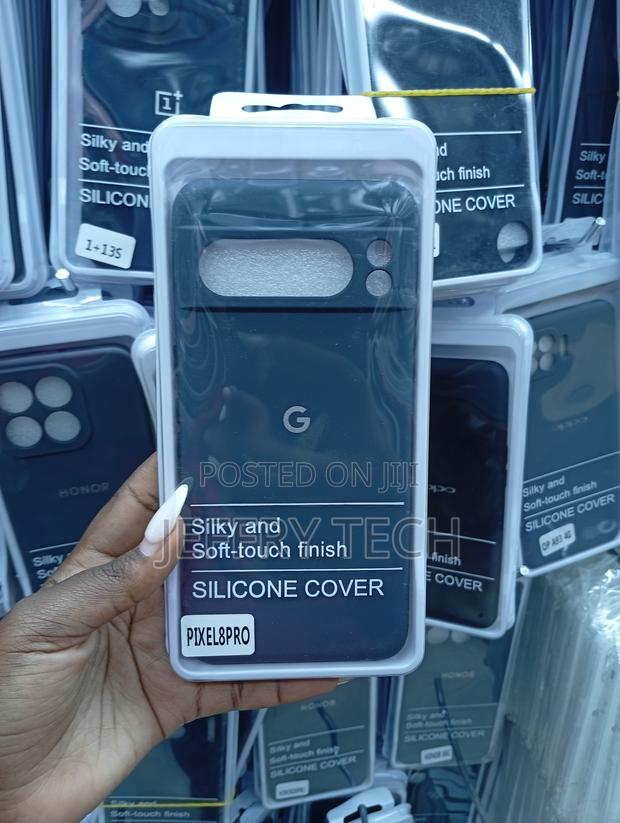 Google Pixel 8 Pro Smooth, Matte Exterior Case