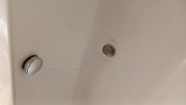 Bathtub With Inbuilt Mixers - thumbnail 3