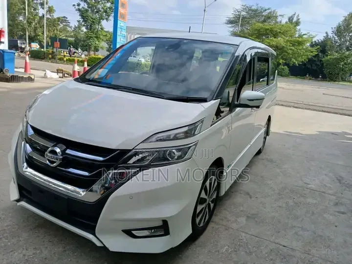 Nissan Serena 2018 White