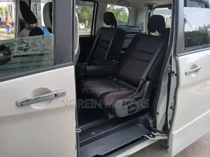 Nissan Serena 2018 White