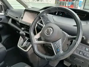Nissan Serena 2018 White