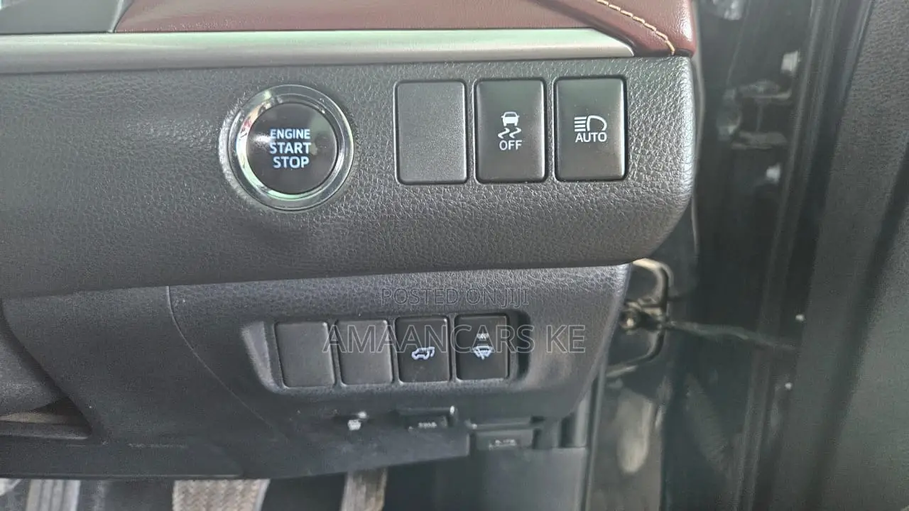 Toyota Harrier 2.0 2014 Black