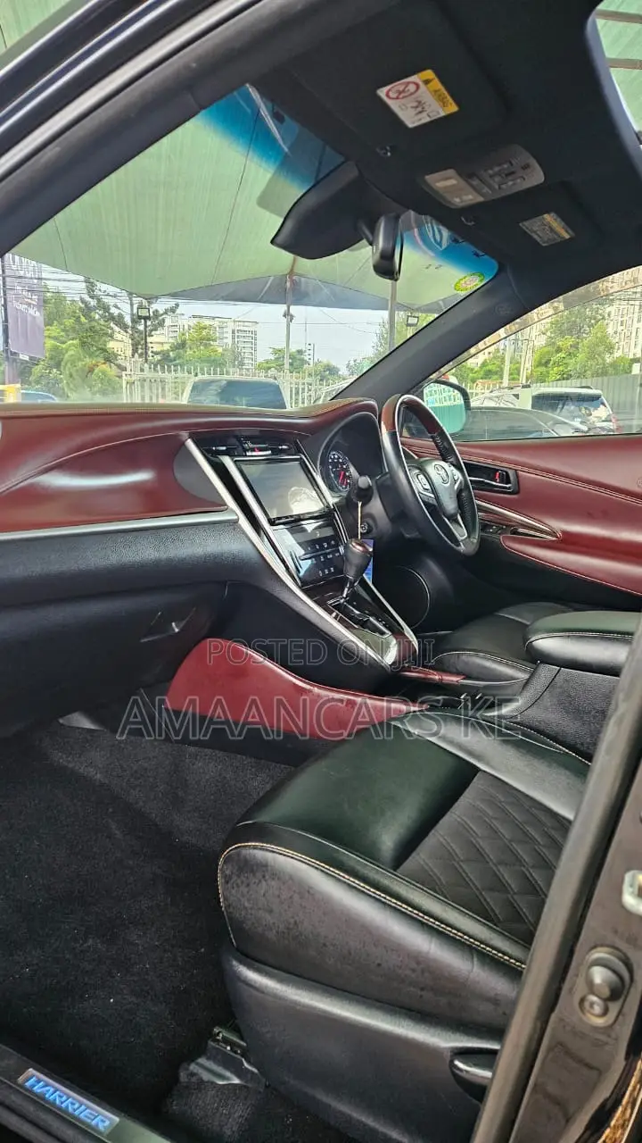 Toyota Harrier 2.0 2014 Black