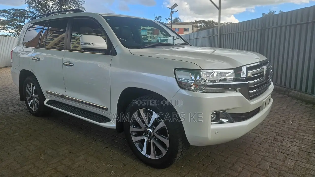 Toyota Land Cruiser 4.6 V8 ZX 2019 Brown