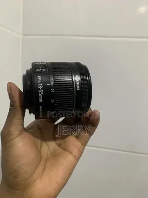 Canon Ef-s 18-55mm F/3.5-5.6 Is Lens