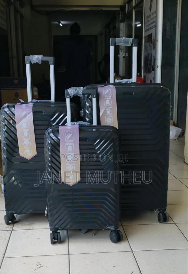 *3 in 1 Luxurious Unbreakable Suitcase With Double Zip Size 1 - thumbnail 4