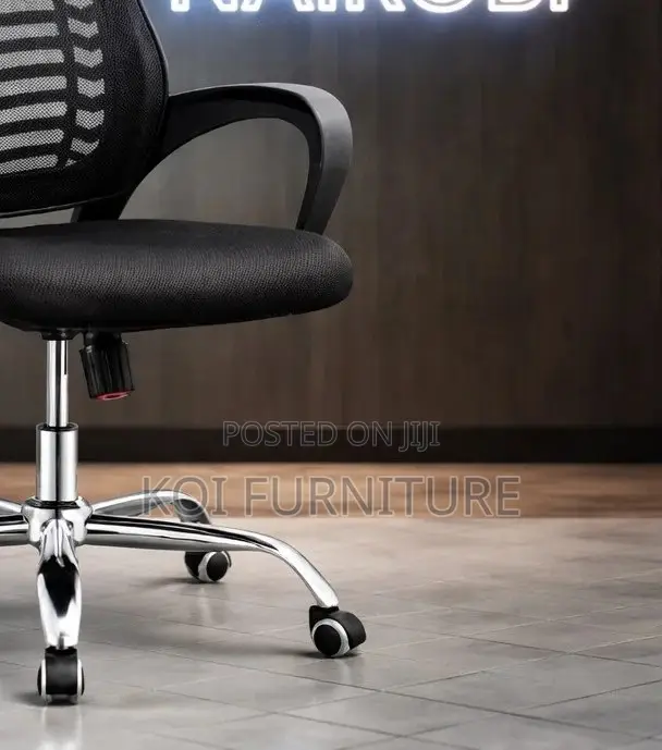 Office Chairs; Rik Klare Headrest Black Office Seat