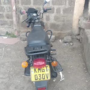 TVS HLX 125 2025 Black