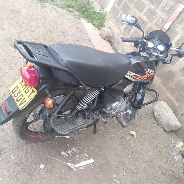 TVS HLX 125 2025 Black - thumbnail 7