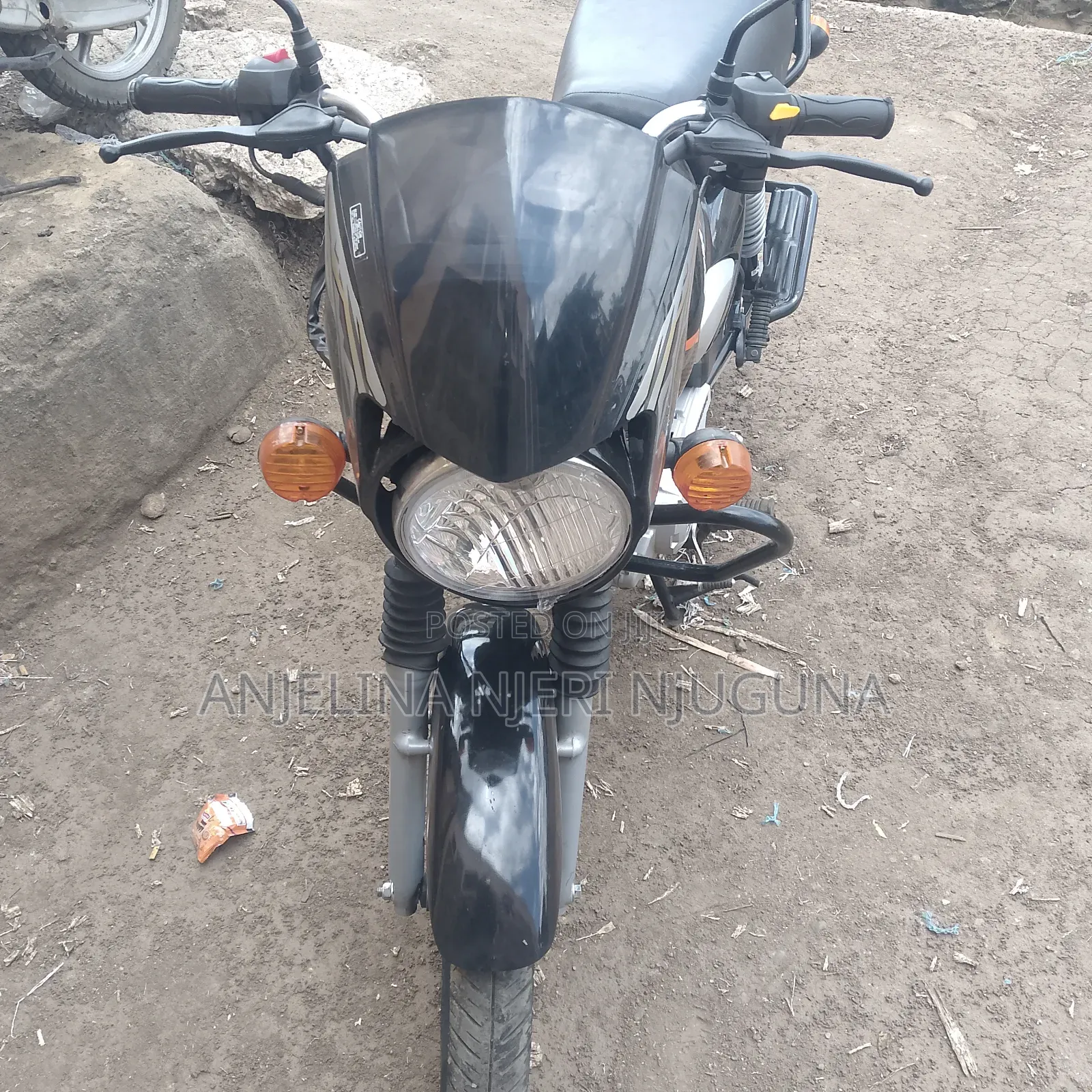 TVS HLX 125 2025 Black